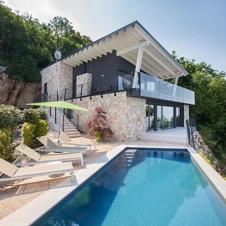 Only Adult Villa Montelago With Pool San Zeno di Montagna Exterior photo